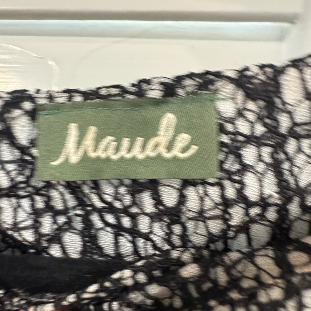 Maude Black and White Patterned Peplum Style Blouse - Picture 2 of 5